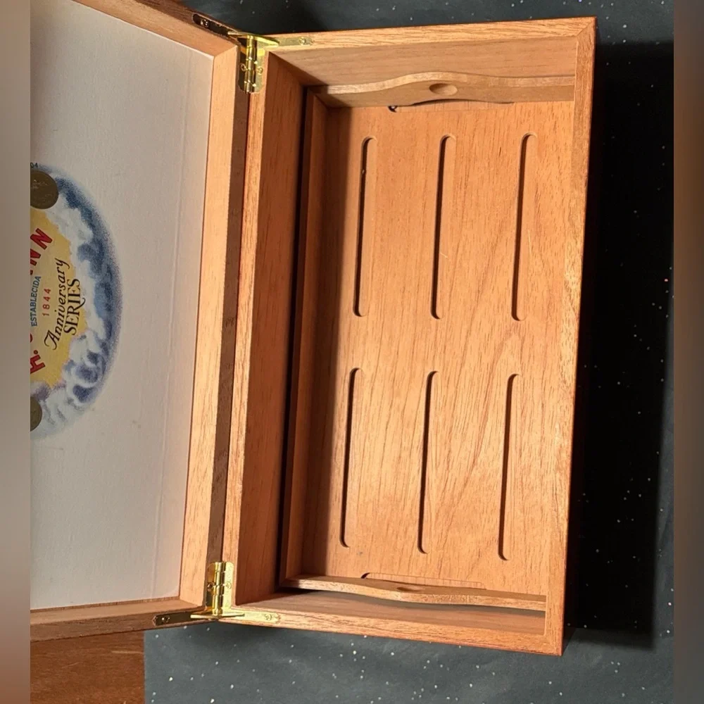 H. Upmann 160th Anniversary Lacquered Wooden Humidor Box empty
